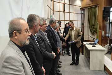 تجلیل از بهورزان برگزیده مرکز بهداشت شهرستان رشت